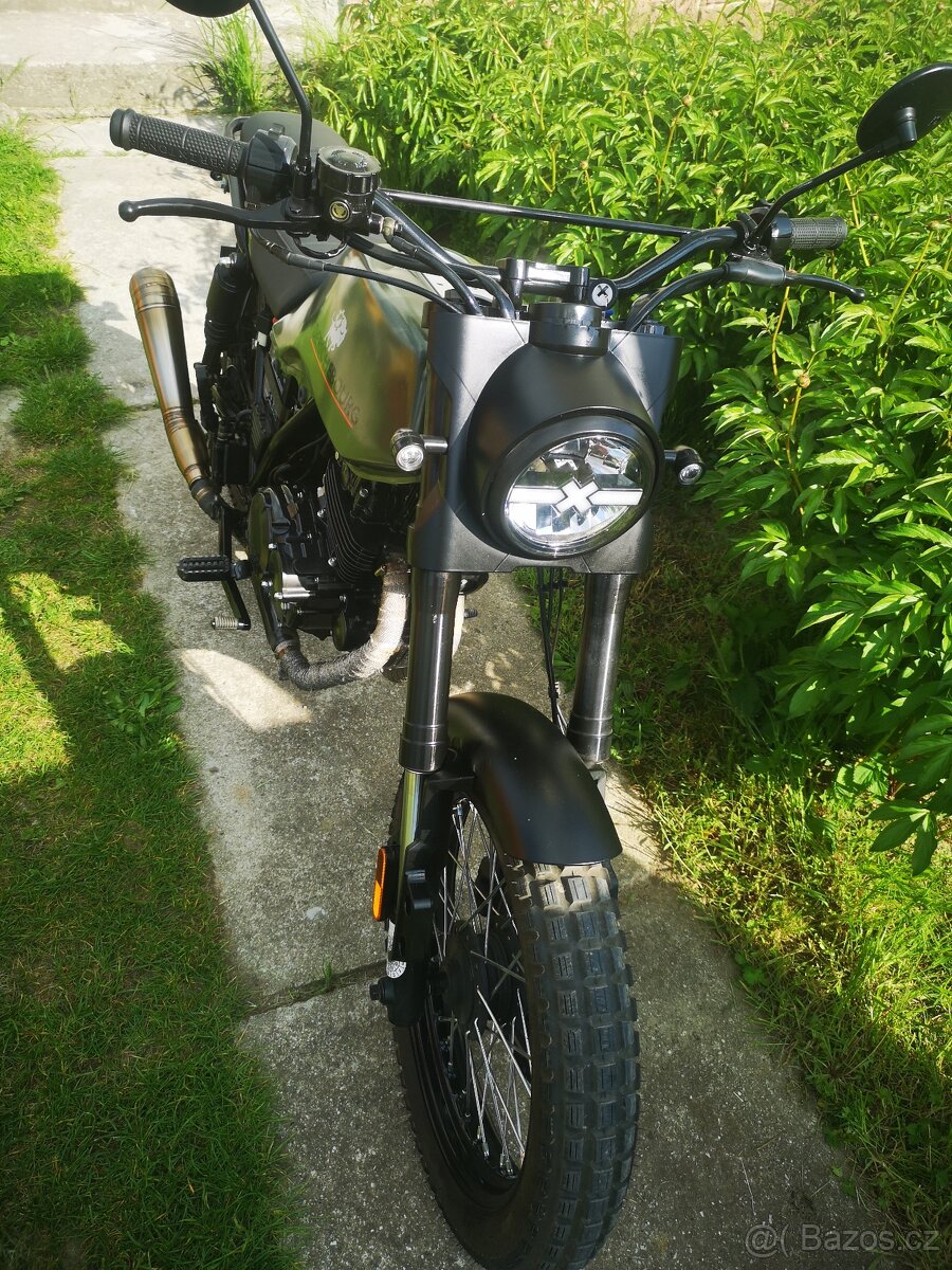 Brixton 250, najeto 1150km, bez TP