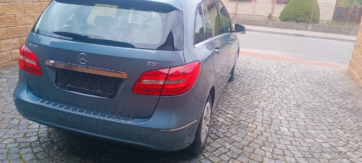 Mercedes-Benz B180CDI,r.v. 2014,tažné,navi,TOP STAV - 5