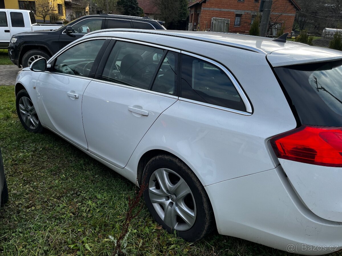 Insignia 2011 96kw - 5