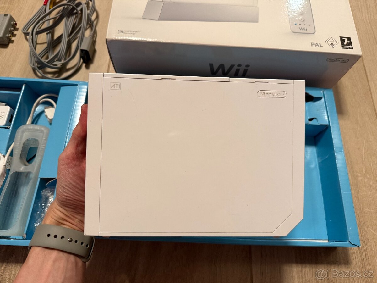 Nintendo Wii (RV-001) Wii Sports Pack - 5