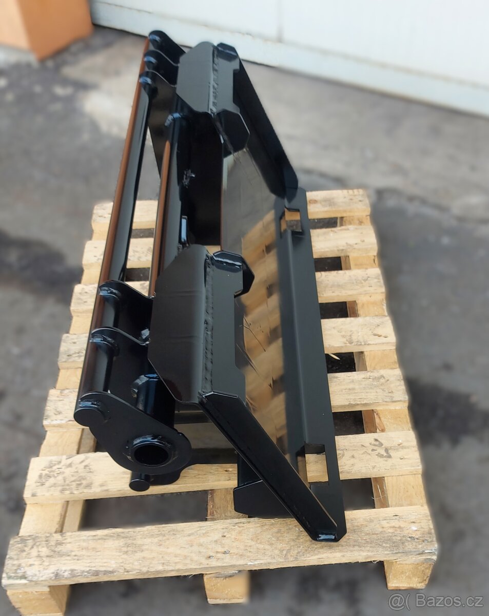 Adapter JCB, bobcat stroj pro EURO traktor, čelní nakladač - 5