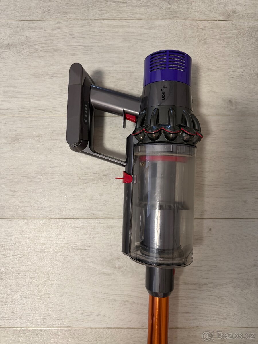 Dyson V10 - 5