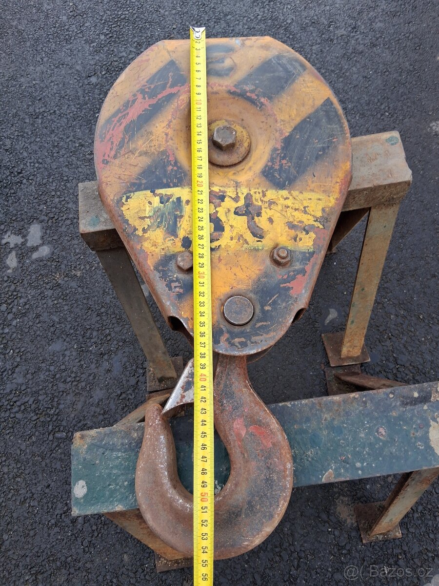 Kladka s hákem nosnost 2T - 5