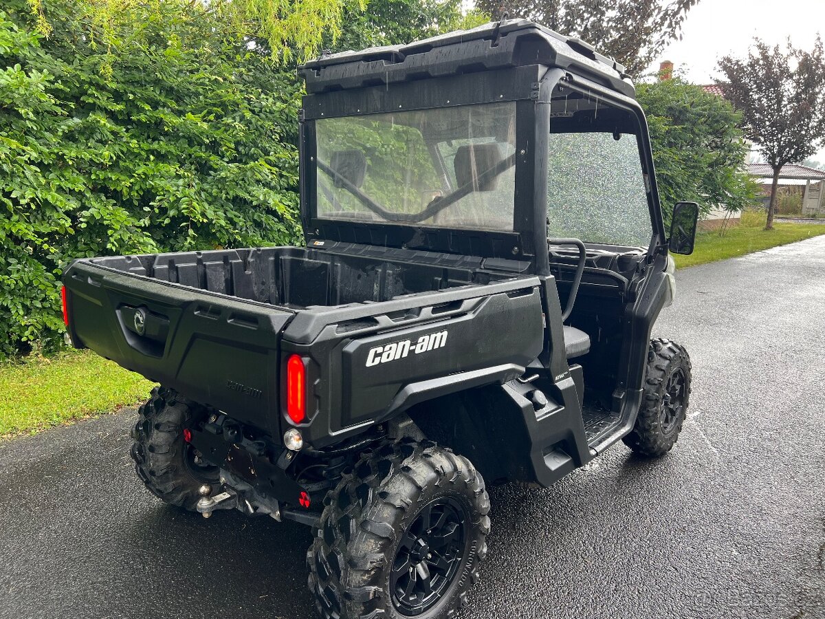 UTV can-am,12/2023,CZ doklady