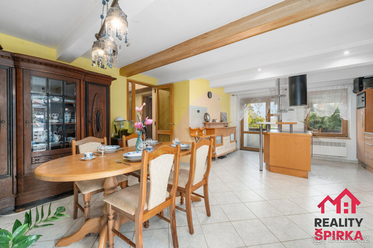 Prodej rodinného domu, CP 787 m2, obec Moravany, okres Pardu - 5