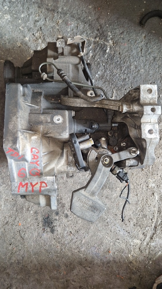 VW skoda motor CXX a CLH a DCX 1,6 CR TDi 158000km - 5