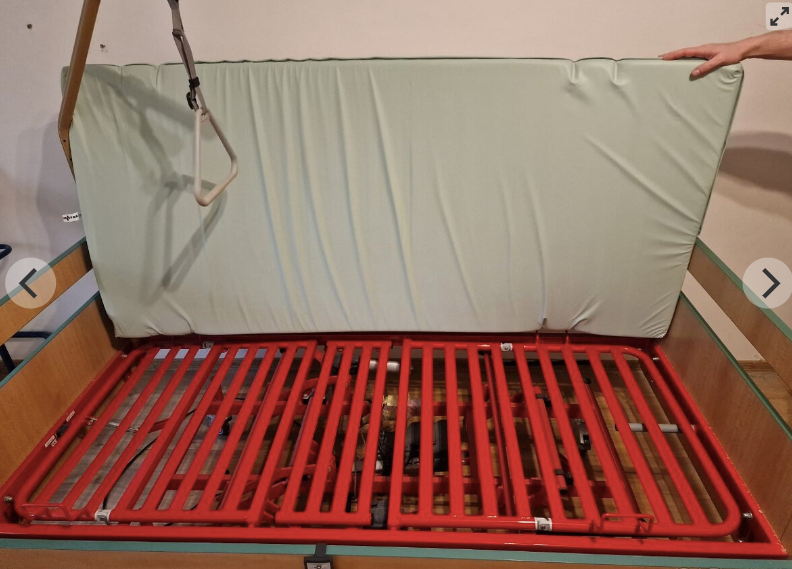 Polohovatelná/polohovací postel - elektrická - 5