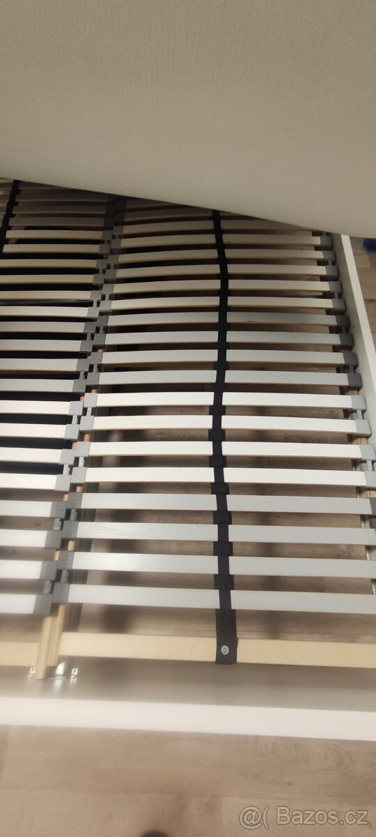 Bílá IKEA postel a rok nová vysoká matrace 140x200 cm - 5