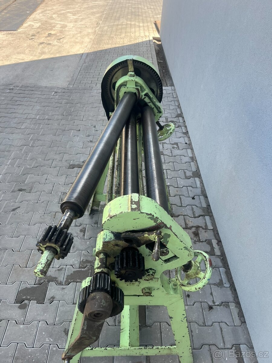 Ruční zakružovačka1000/3 - 5