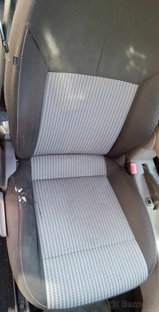 Seat Toledo 1,6TDi 66kw - 5