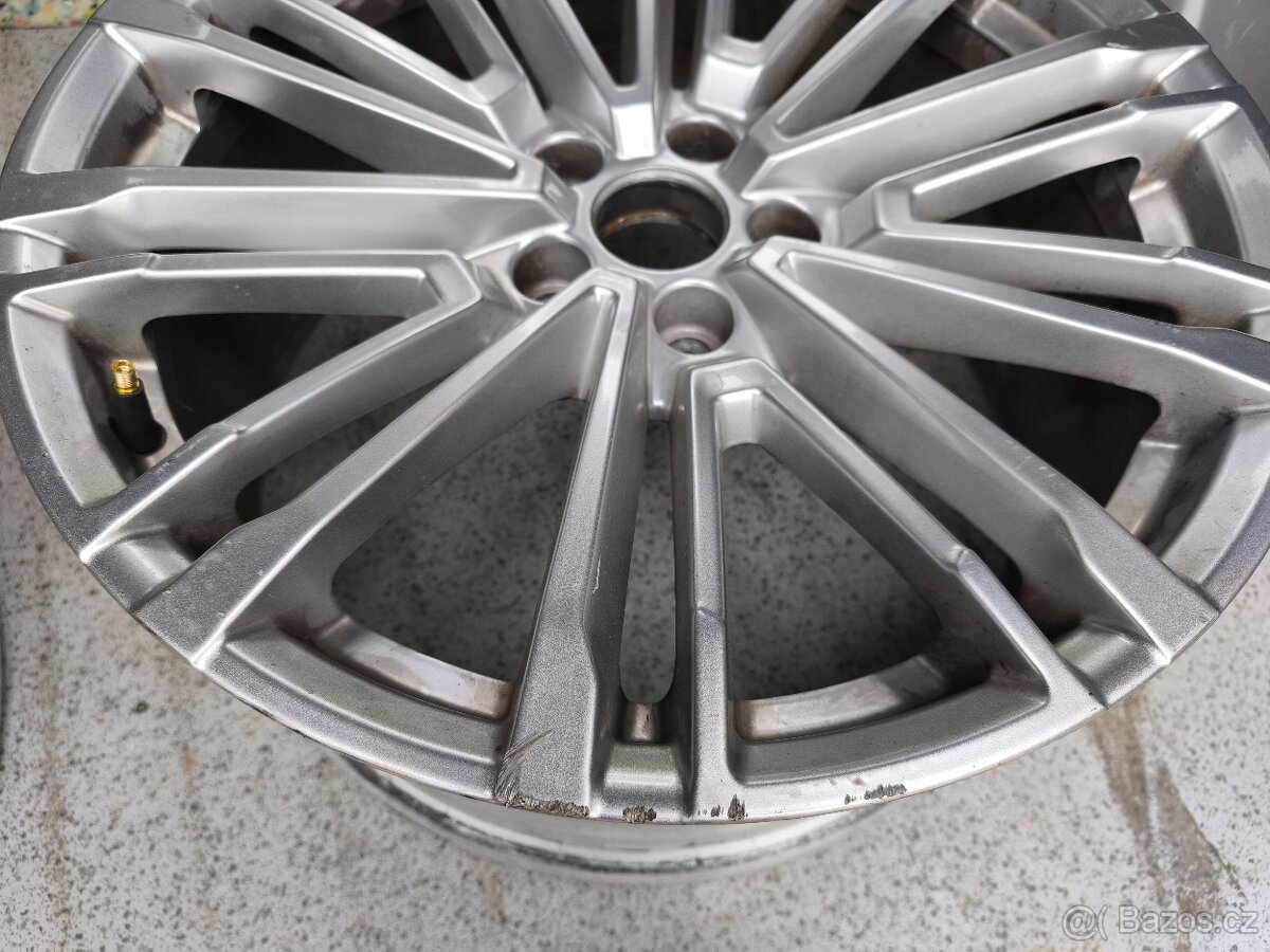 Audi originální Alu kola A5/S5 19' - 5