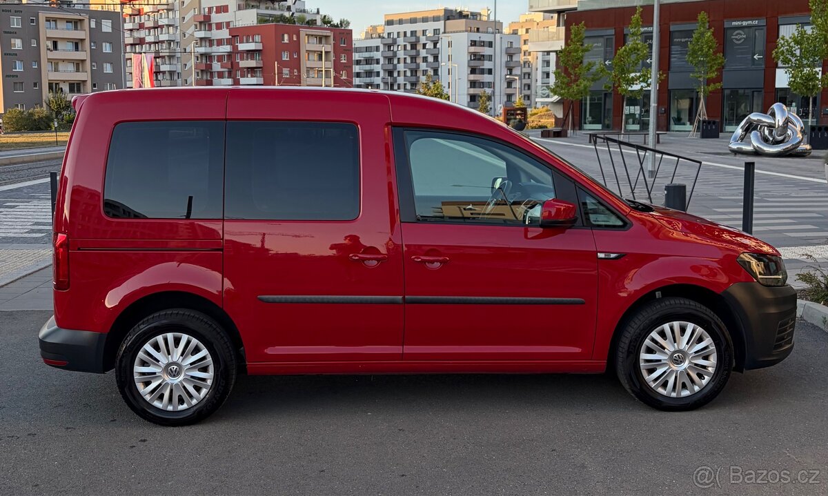 VW CADDY 1.2 tsi,NEBOURANÉ,1. MAJITEL,STK,BLUETOOTH,TEMPOMAT - 5