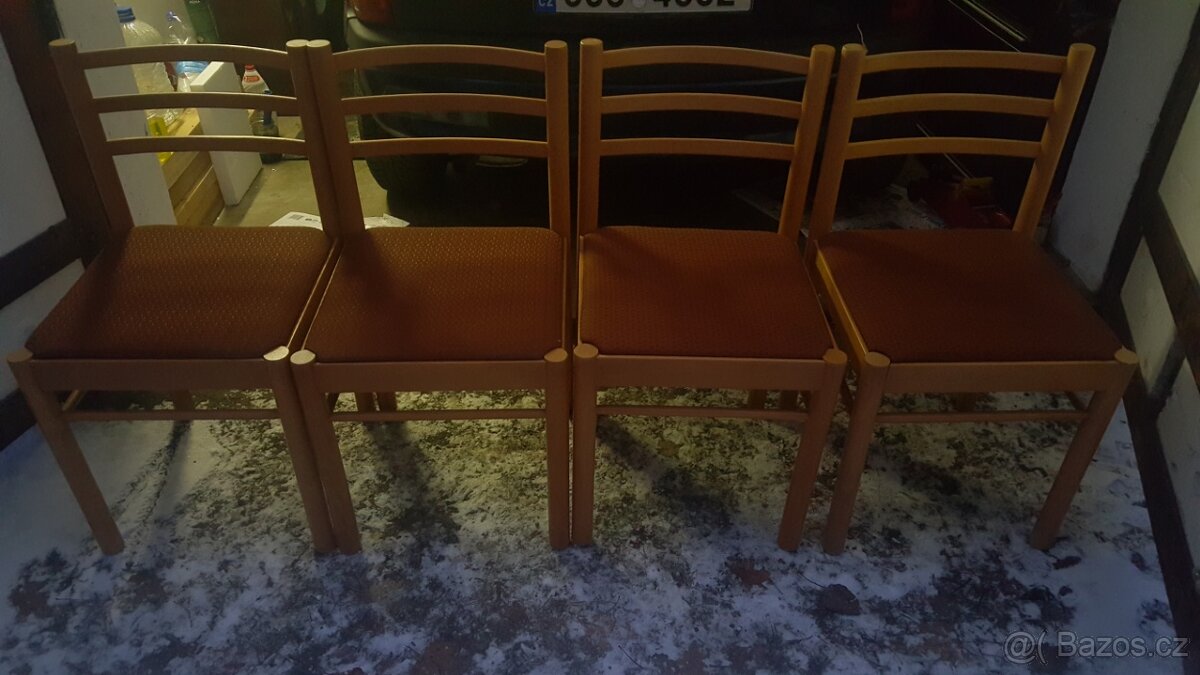 Jídelní stůl hnědý a 4 židle Tábor - 5
