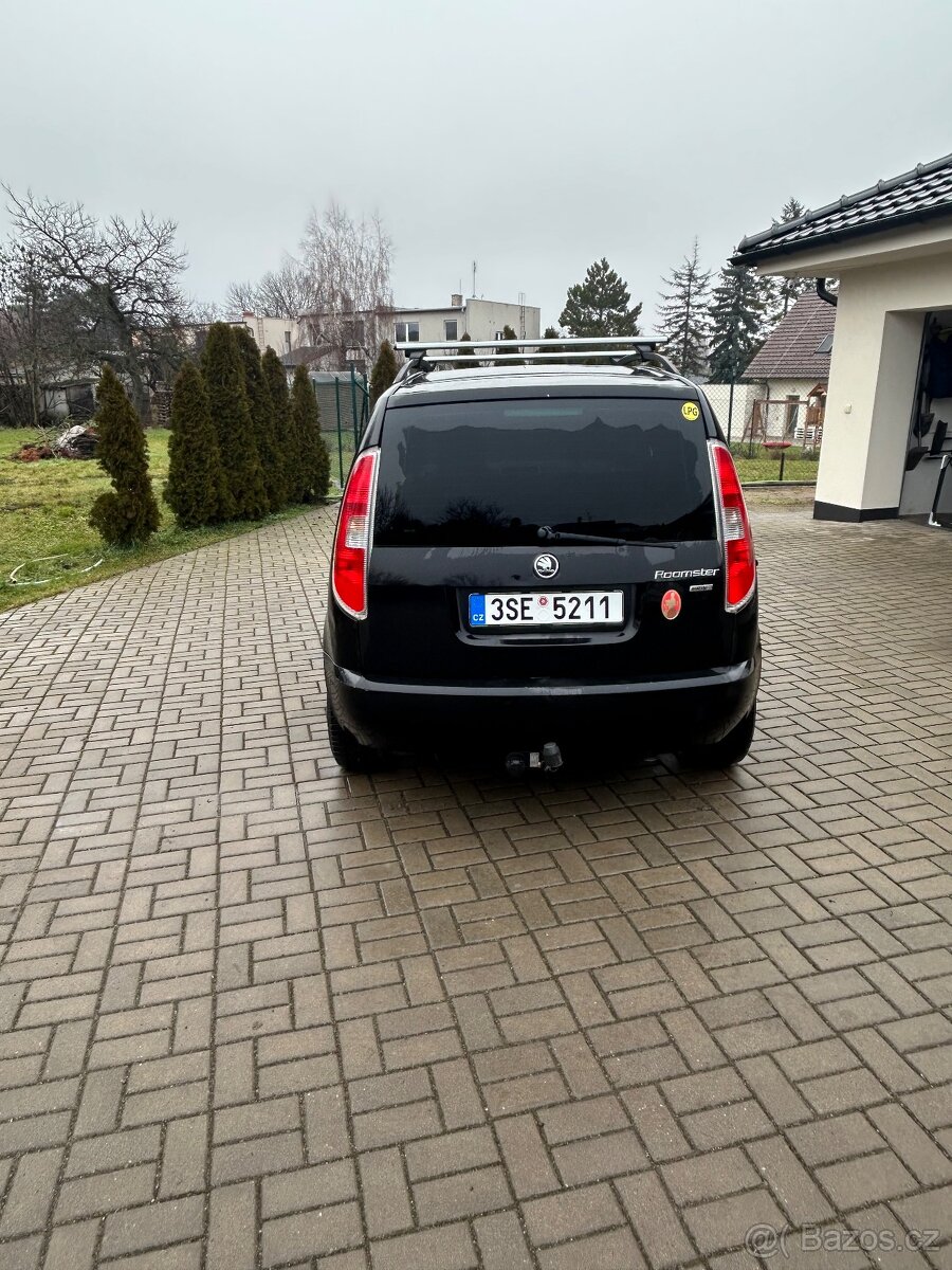 Prodám Škoda Roomster 1.6 MPI + plyn - 5