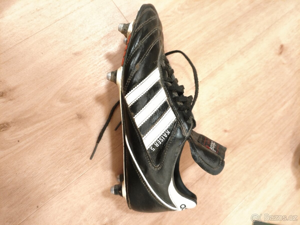 Prodám kopačky a chrániče - 5