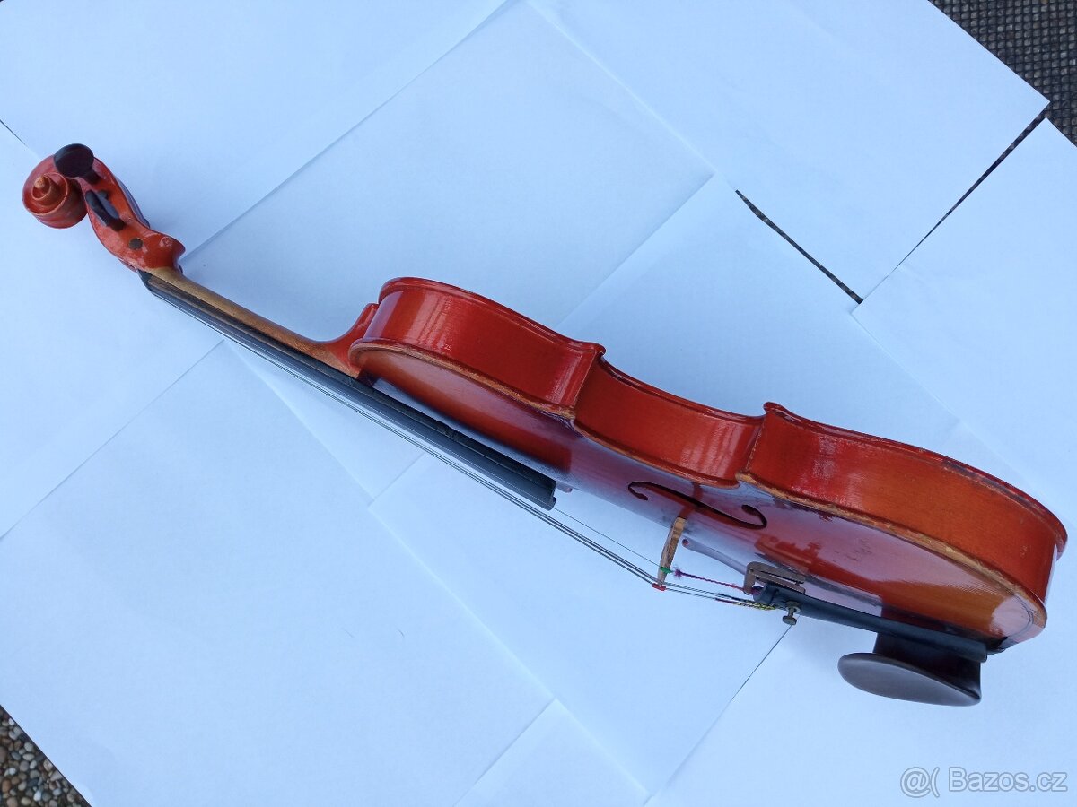 Housle 1/2 - 5