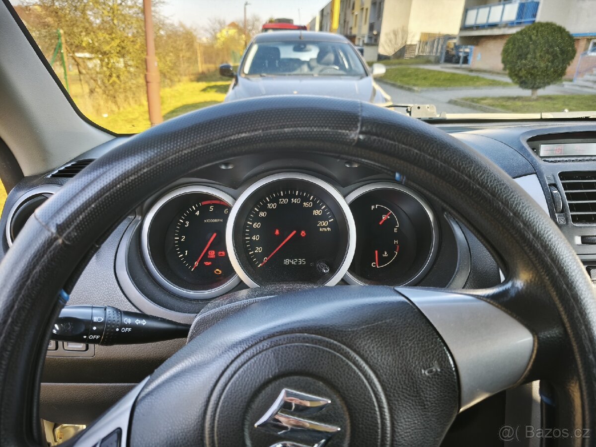 Suzuki Grand Vitara 1.9ddis - 5