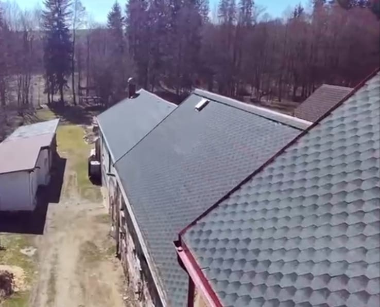 Větší dům k bydlení i podnikání - 5