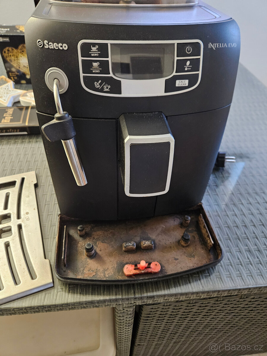 Kávovar Philips Saeco INTELIA EVO - 5