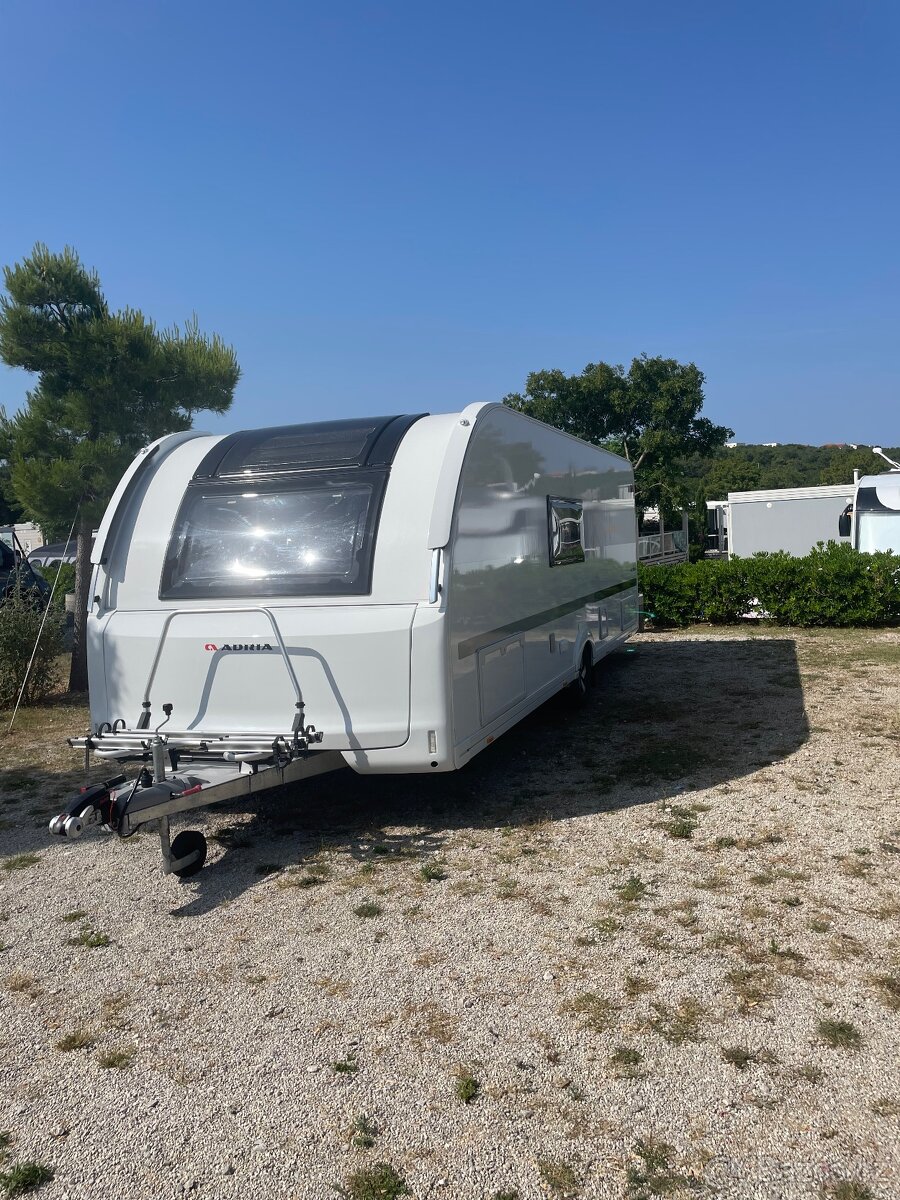 Adria Adora 673 PK - zánovní, výbava - odpočet DPH