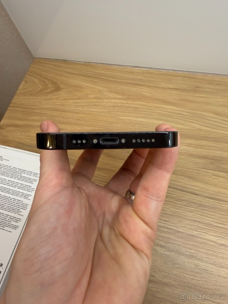 iPhone 14 Pro 128GB černá - 5
