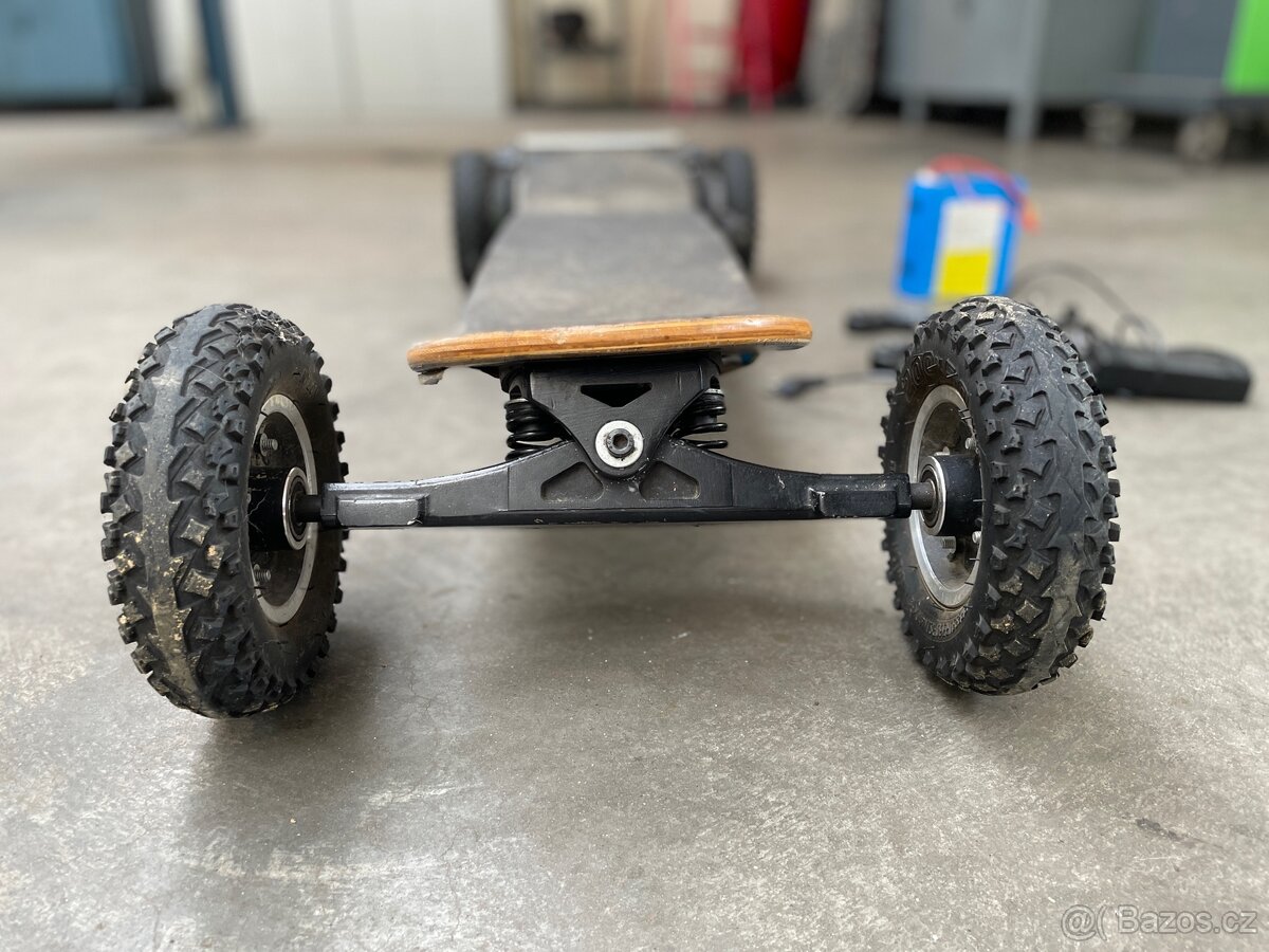 Prodám elektrický offroad longboard - 5