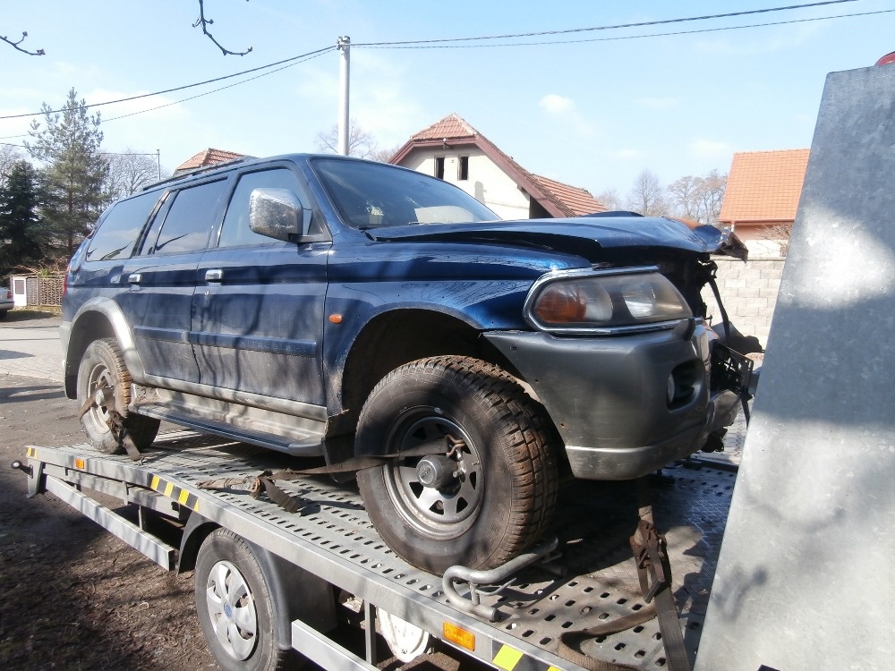 Mitsubishi Pajero Sport - 5