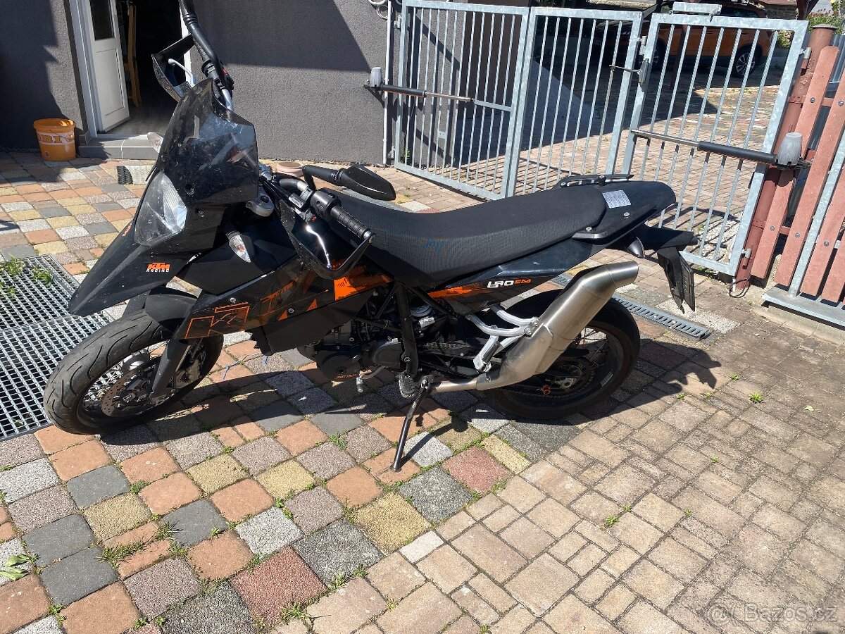 Prodám Ktm 690 sm