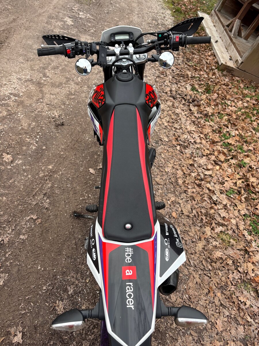 Aprilia 125 SX – TOP stav, r. 2024, plná servisní historie - 5