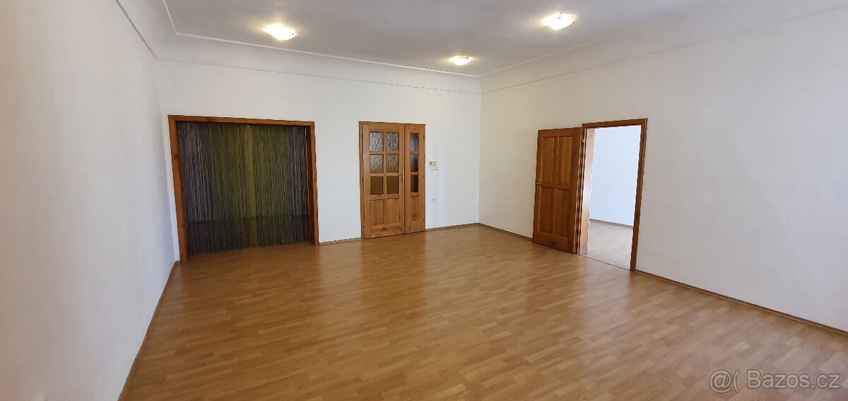 Pronájem bytu 2+1, 86 m2, v Jindřichově Hradci - 5