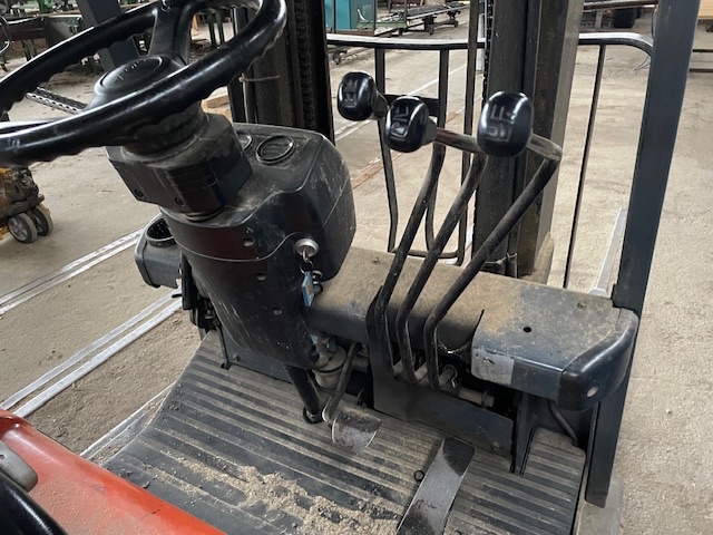 Elektrický vysokozdvižný vozík TOYOTA - 5