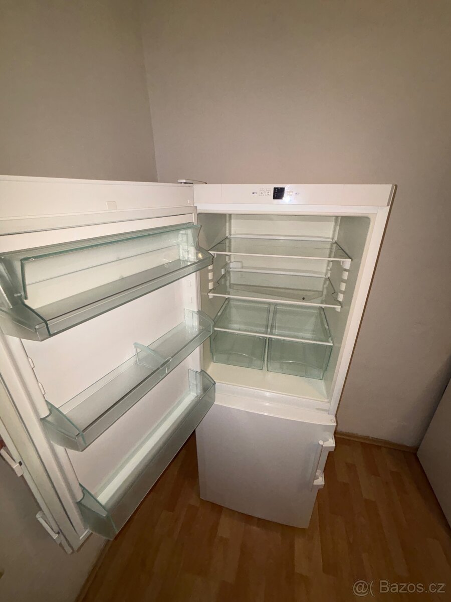 Lednice s mrazákem LIEBHERR - 5