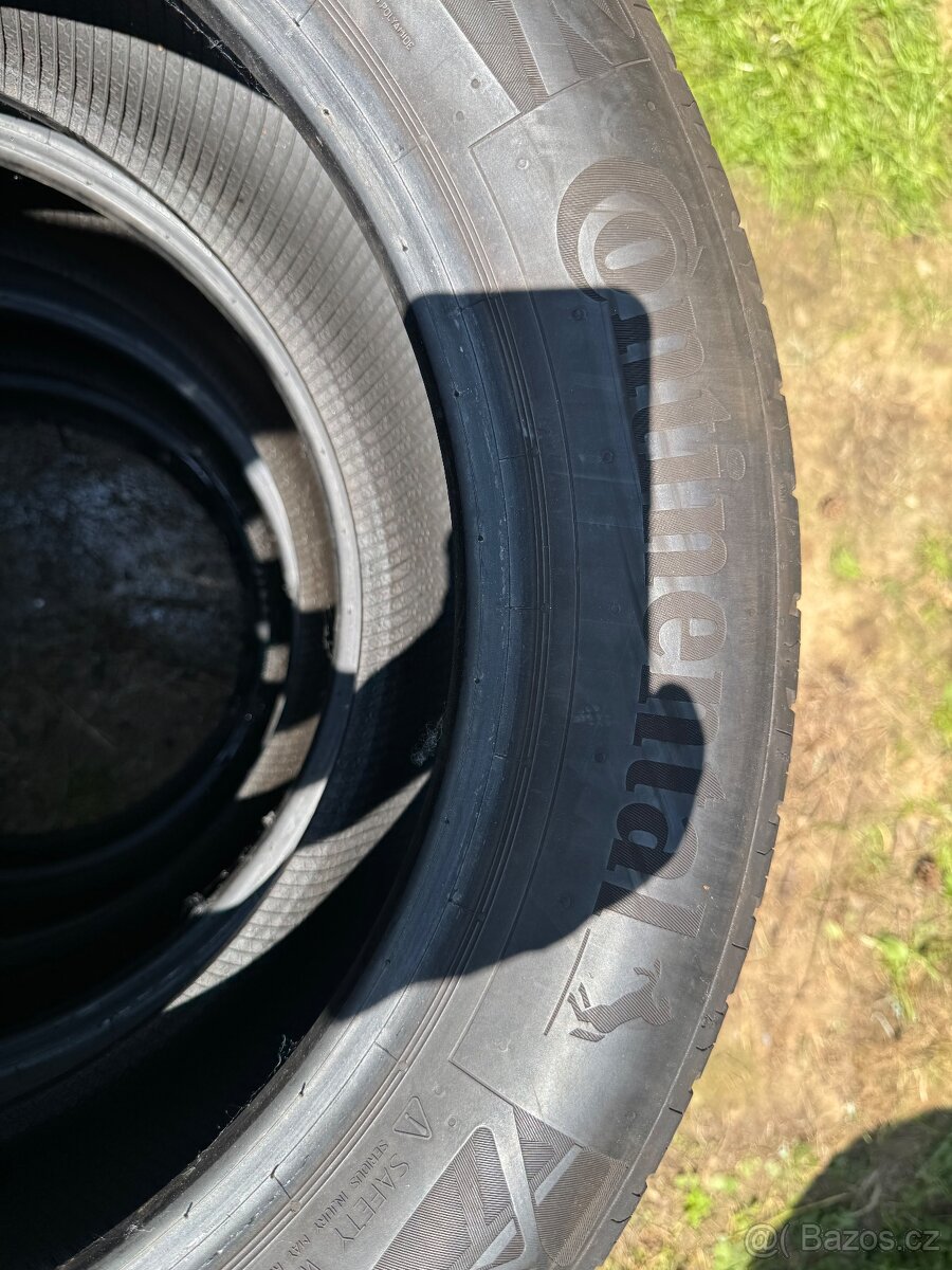 Letní Continental 235/55/18 DOT24/22 vzorek 5,4mm - 5