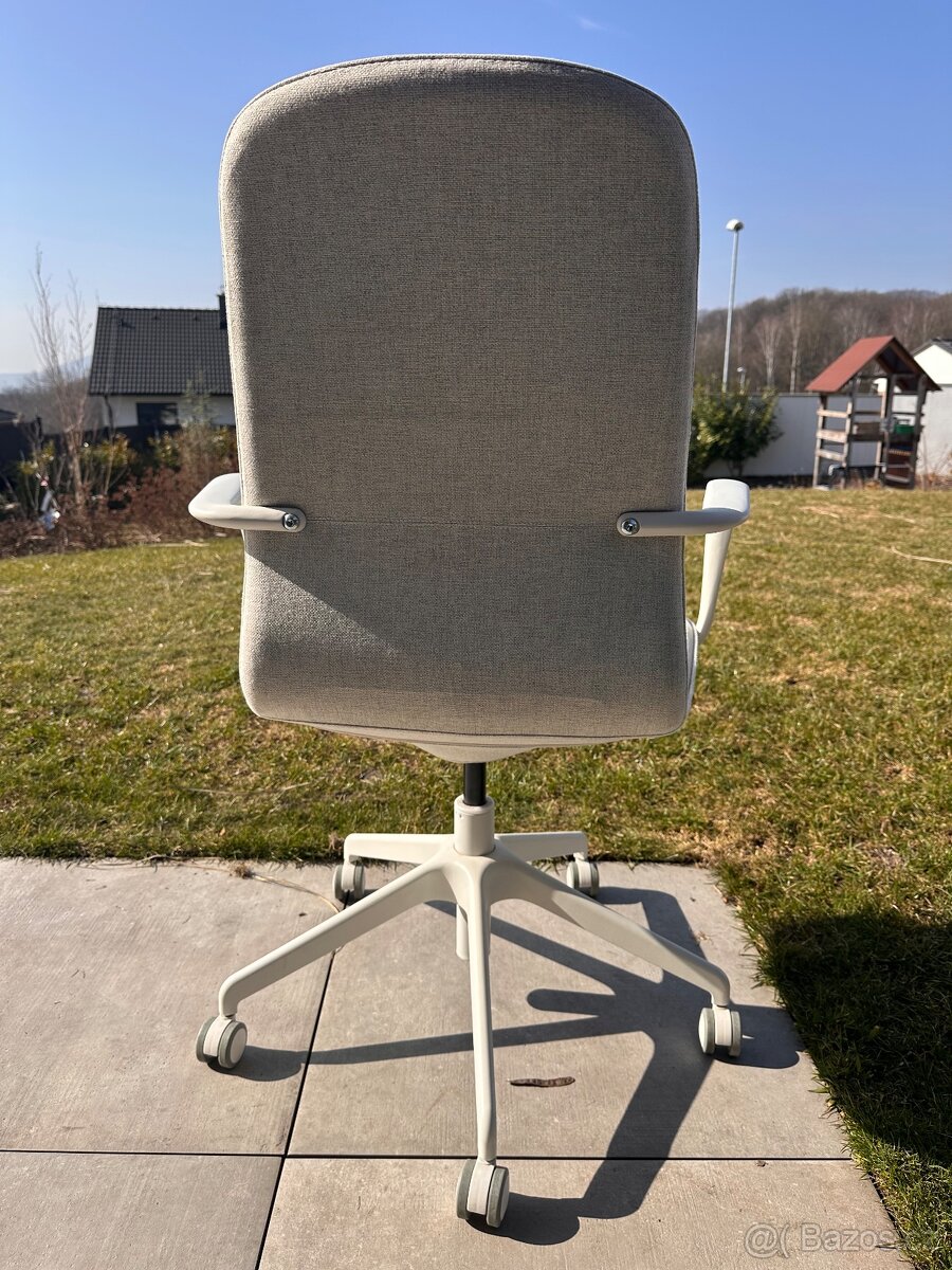 Otočná kancelářská židle Ikea Langfjall - 5