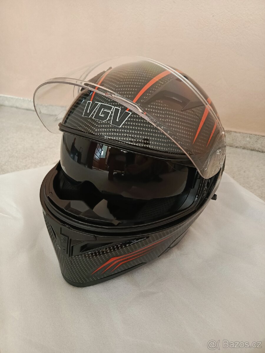 Výklopná helma - 5