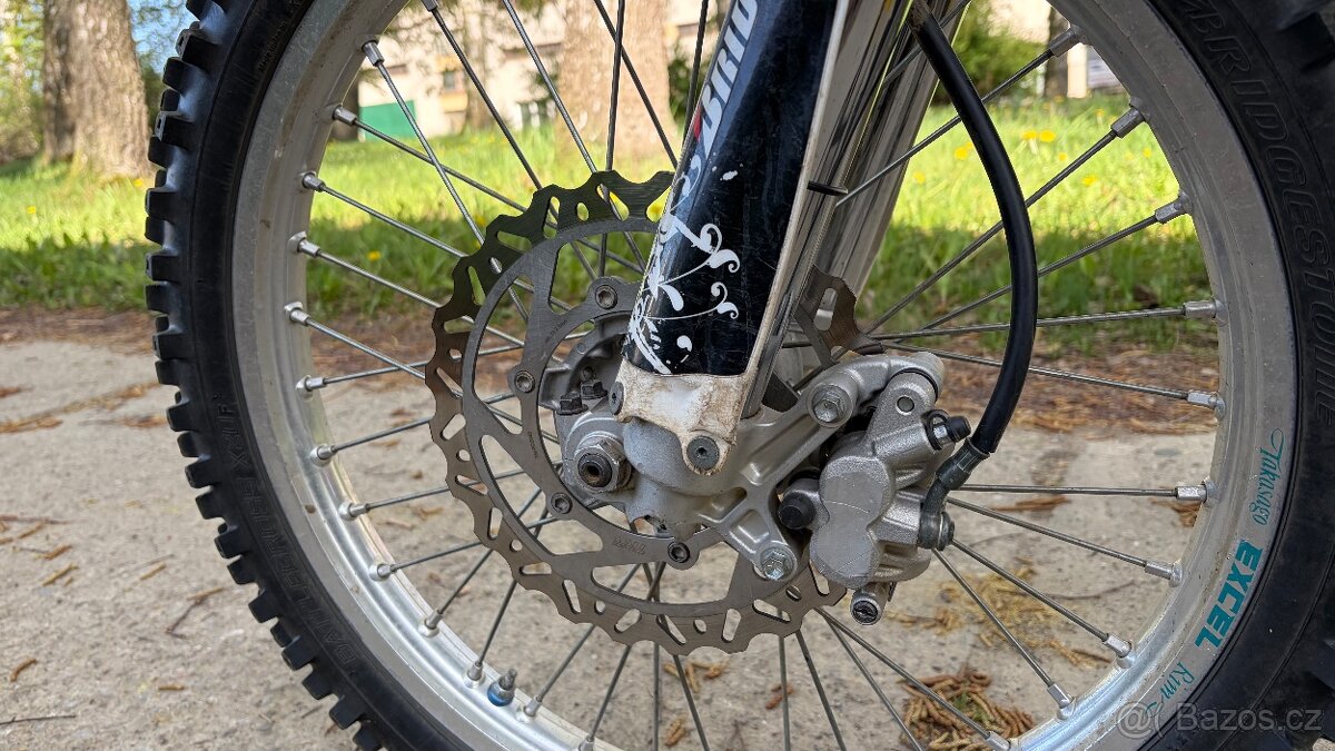 Yamaha YZ250F 2008 - karburátor. - 5