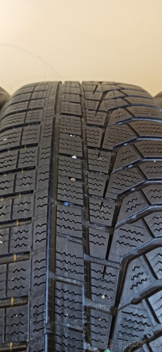 Hankook Winter icept evo 2 195/55 R16 91V 4-5,5mm - 5