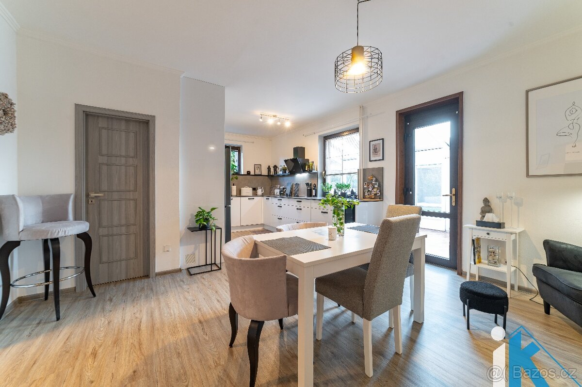 Vybavený rodinný dům 5+1 - 5