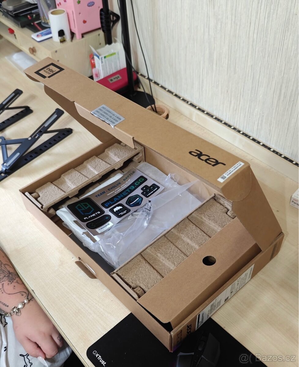 Herní notebook Acer Nitro V 15 (ANV15-51-55LR) - 5