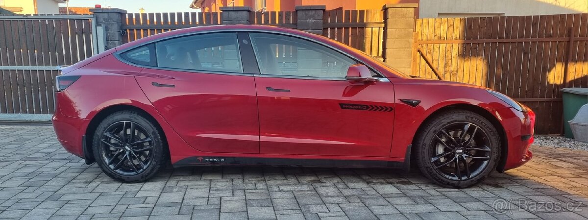 Kola BBS 18" pro Tesla model 3 - 5