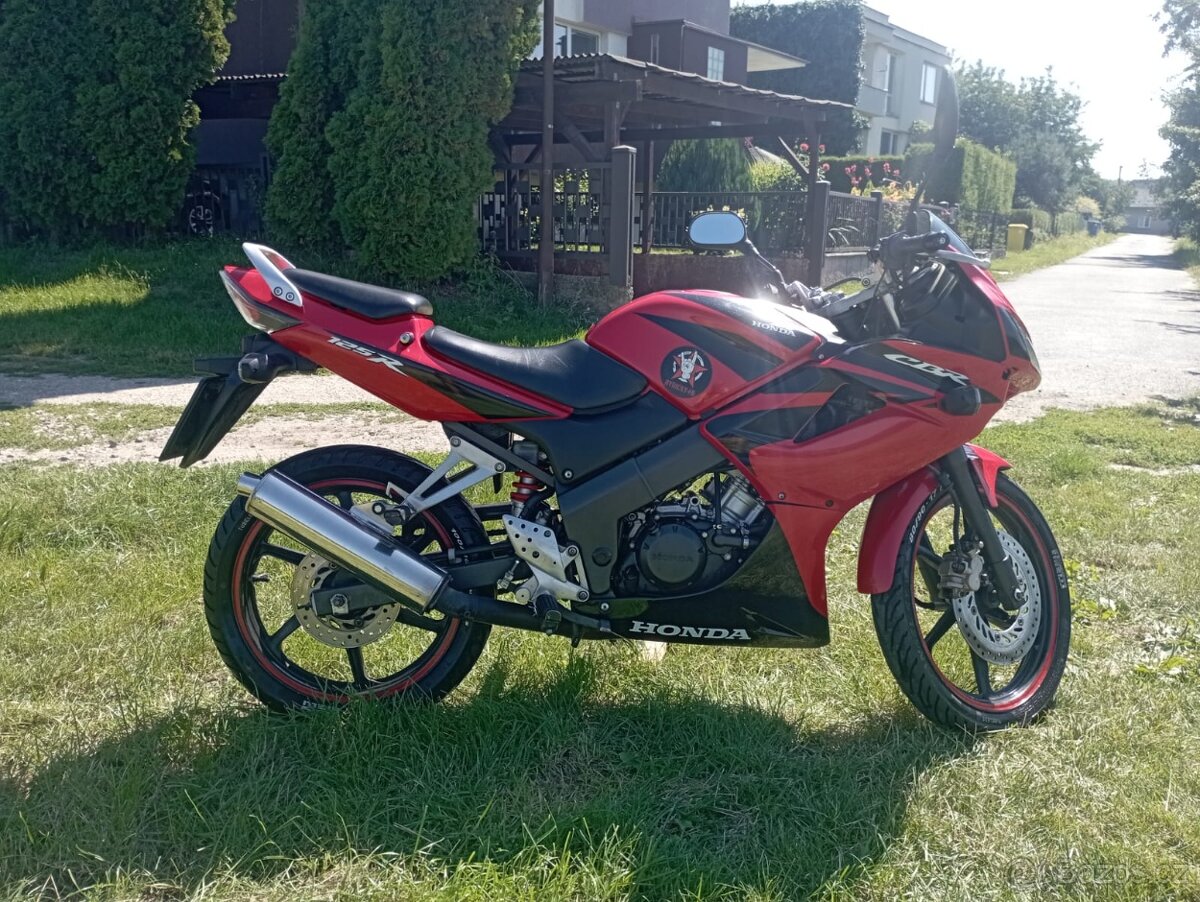 HONDA CBR 125R - 5