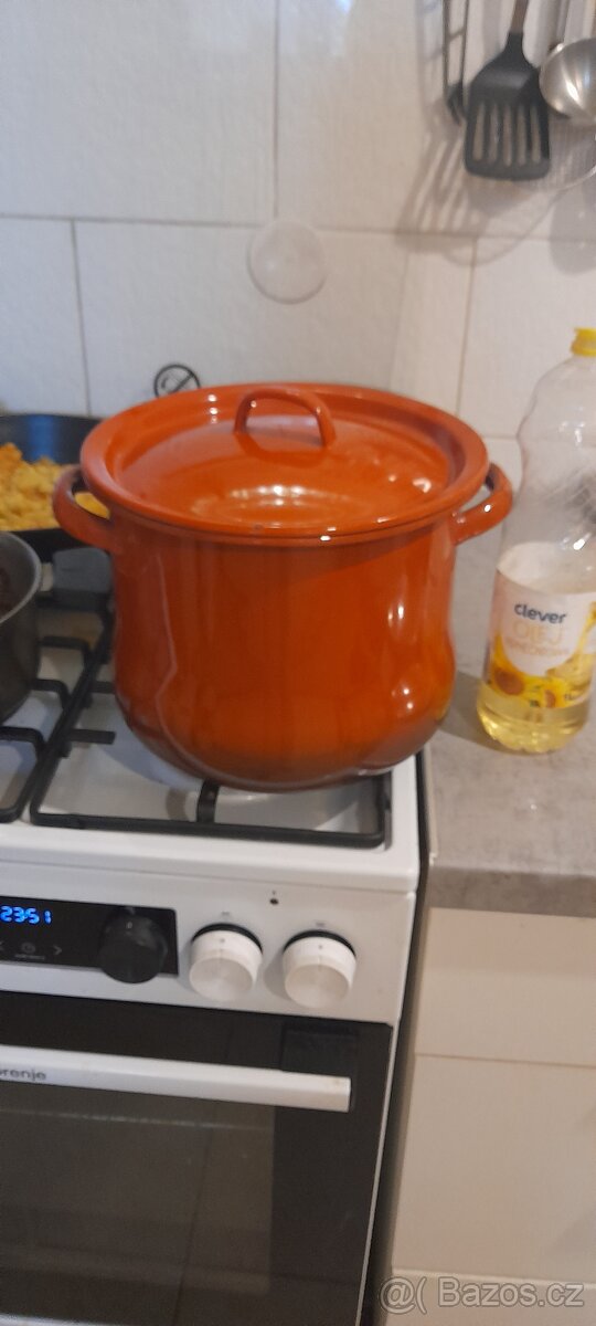 Kovový hrnec - 5
