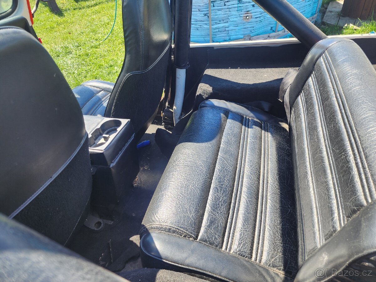 Jeep Wrangler - 5