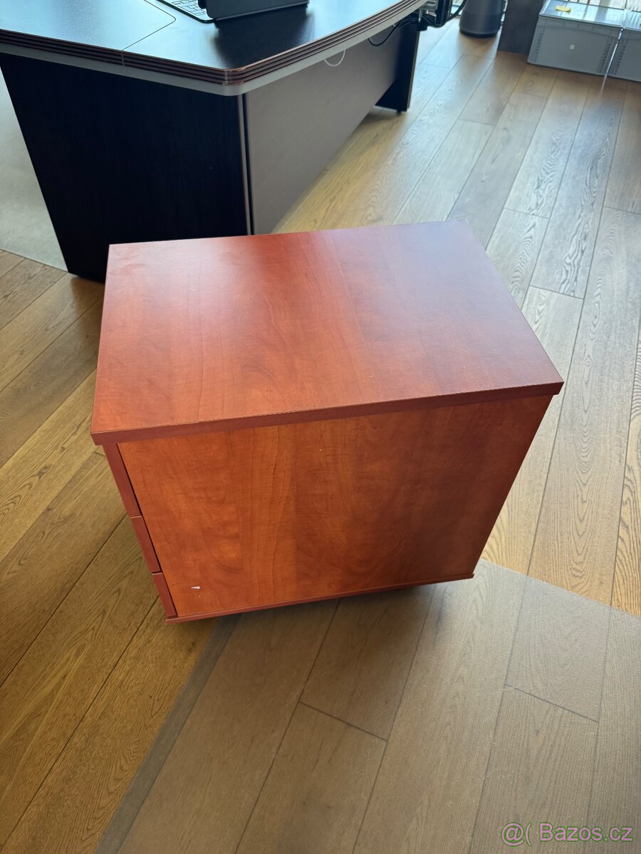 Kancelářské stoly - 5