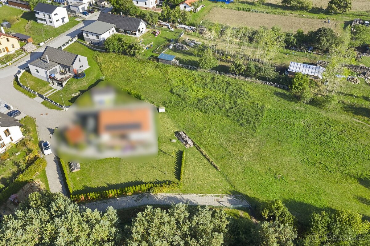 Stavební pozemek Petráveč - 5