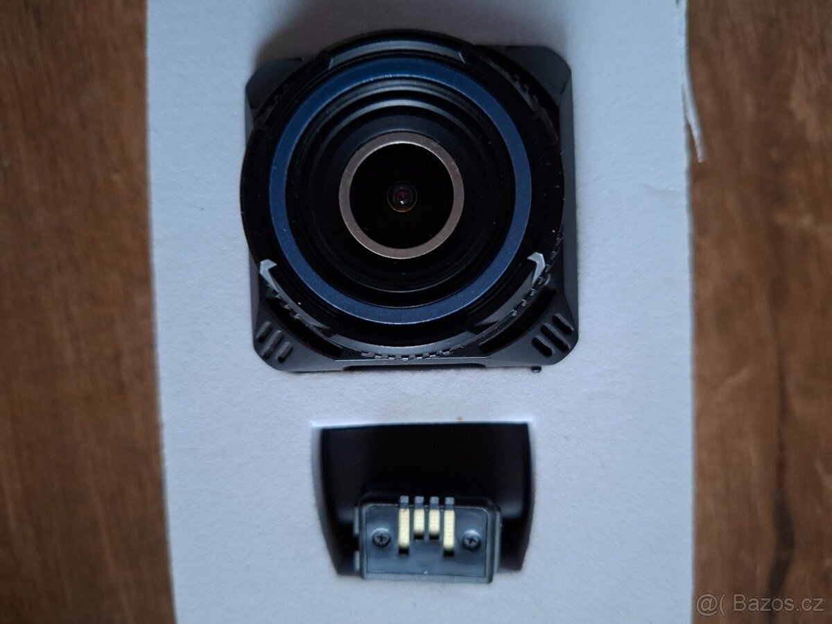 Navrtal R600 full HD kamera do auta - 5