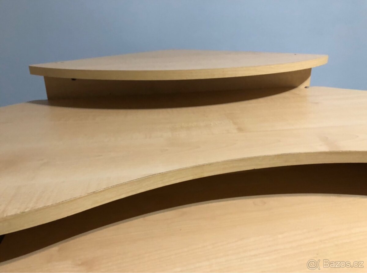 Rohovky stůl - 5