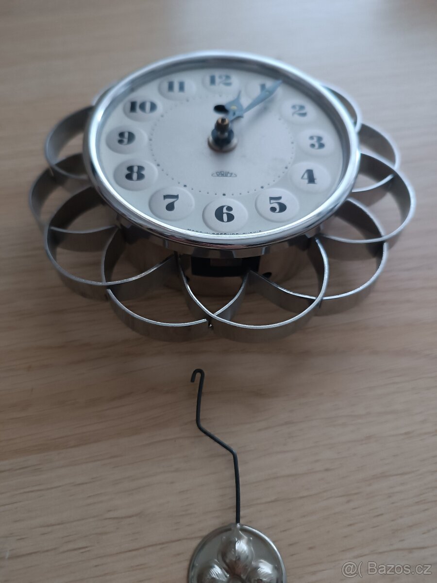 Nástěnné hodiny Prim - 5