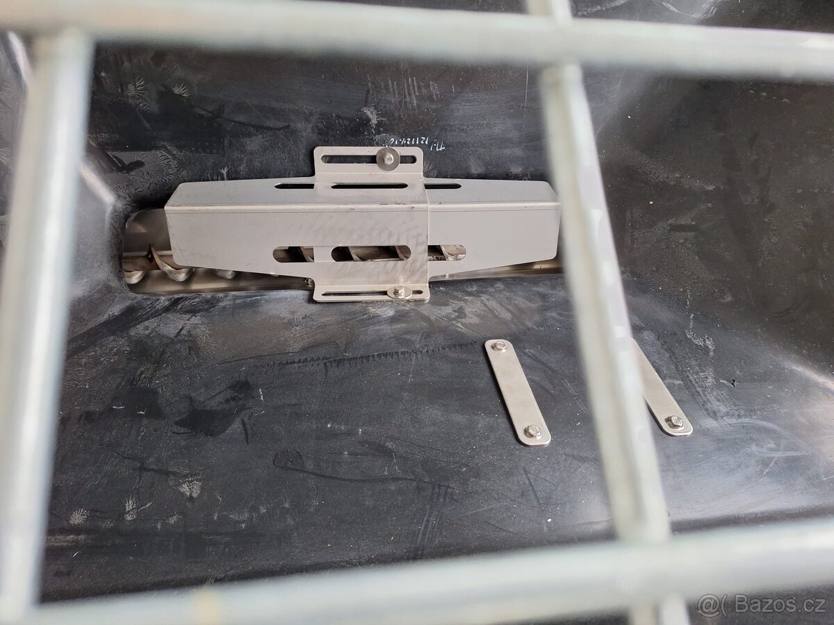 Posypový stroj, posypač soli - 5