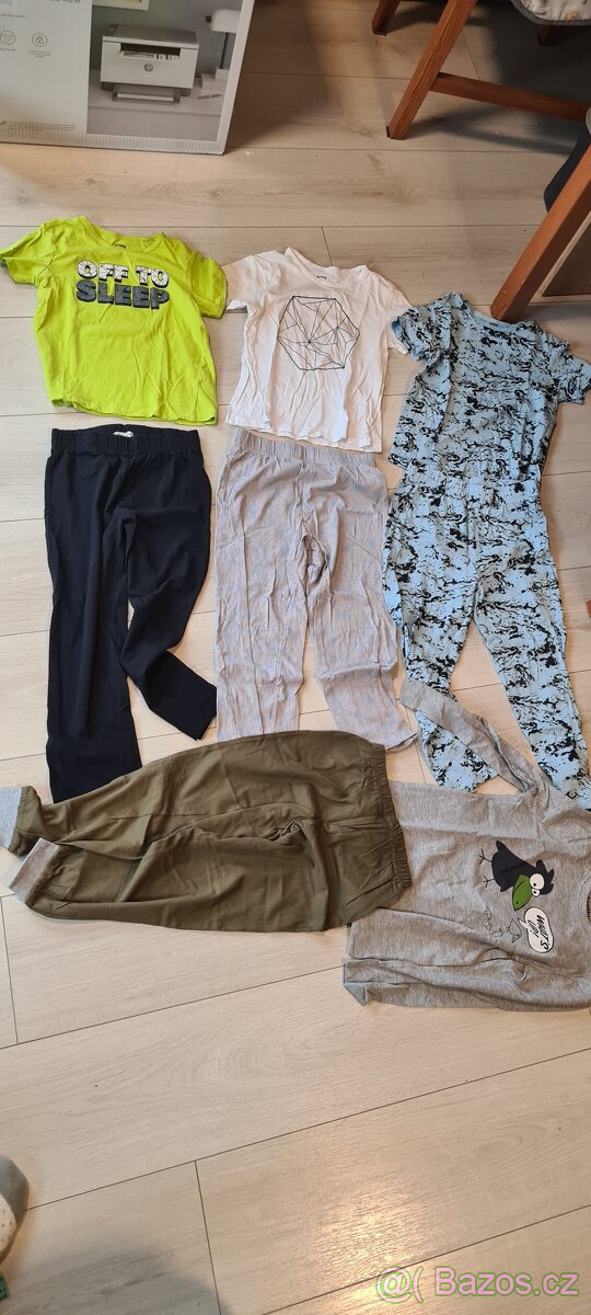 Trika, mikiny, tepláky, bunda 110/116 - 5